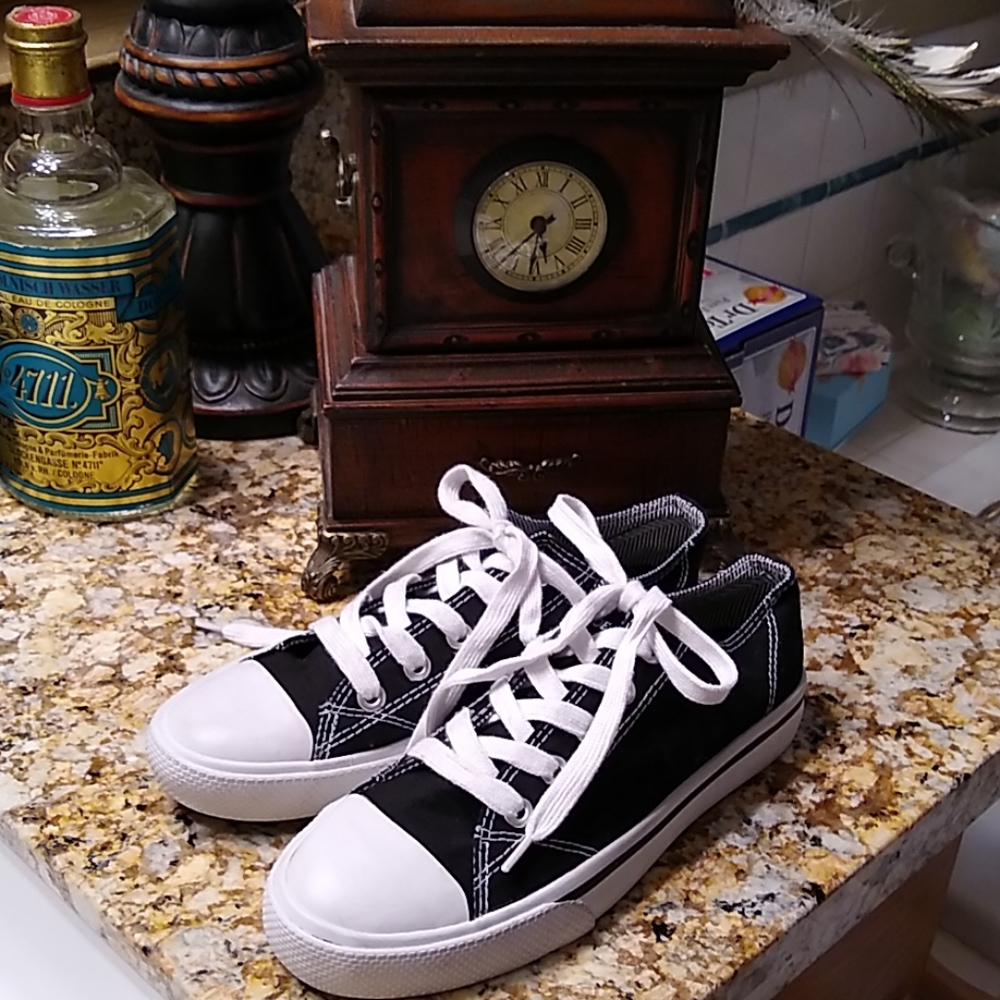 😎🥰❤️ Joe boxer black lace-up sneaker